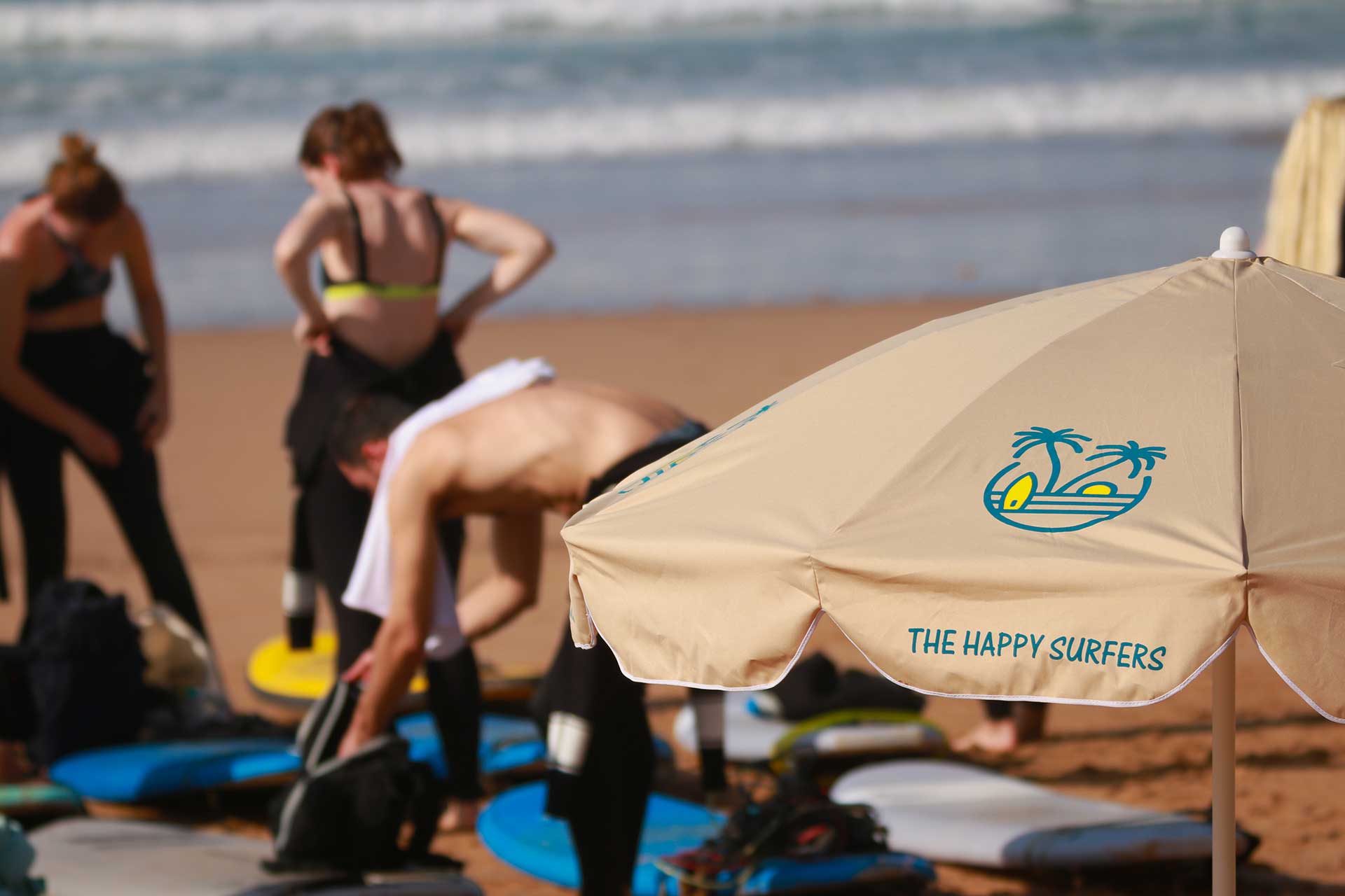 The Happy Surfers hero Tamraght